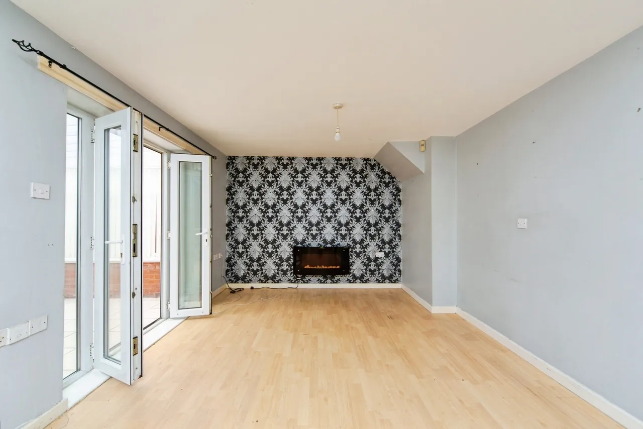 Brunswick Mews, Birkenhead, CH41, photo 10