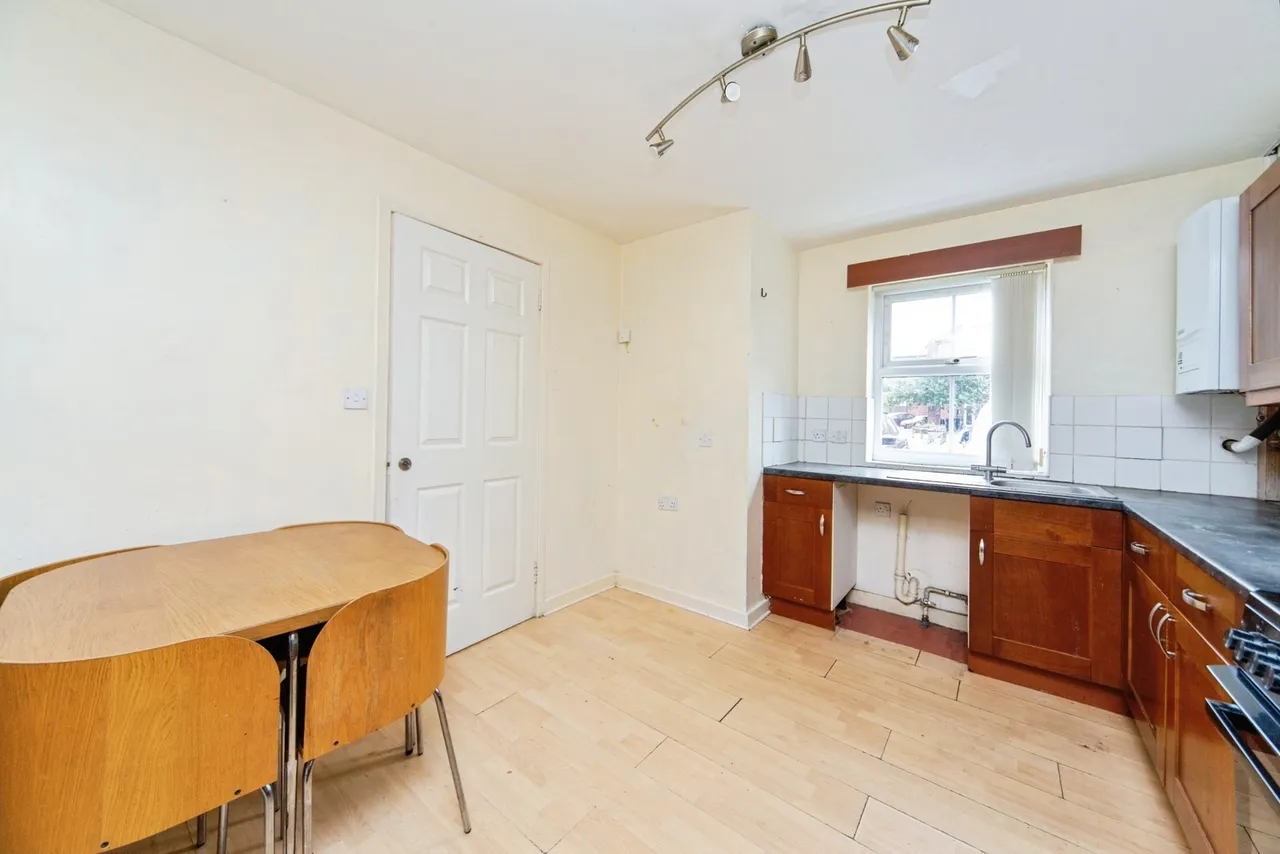 Brunswick Mews, Birkenhead, CH41, photo 7