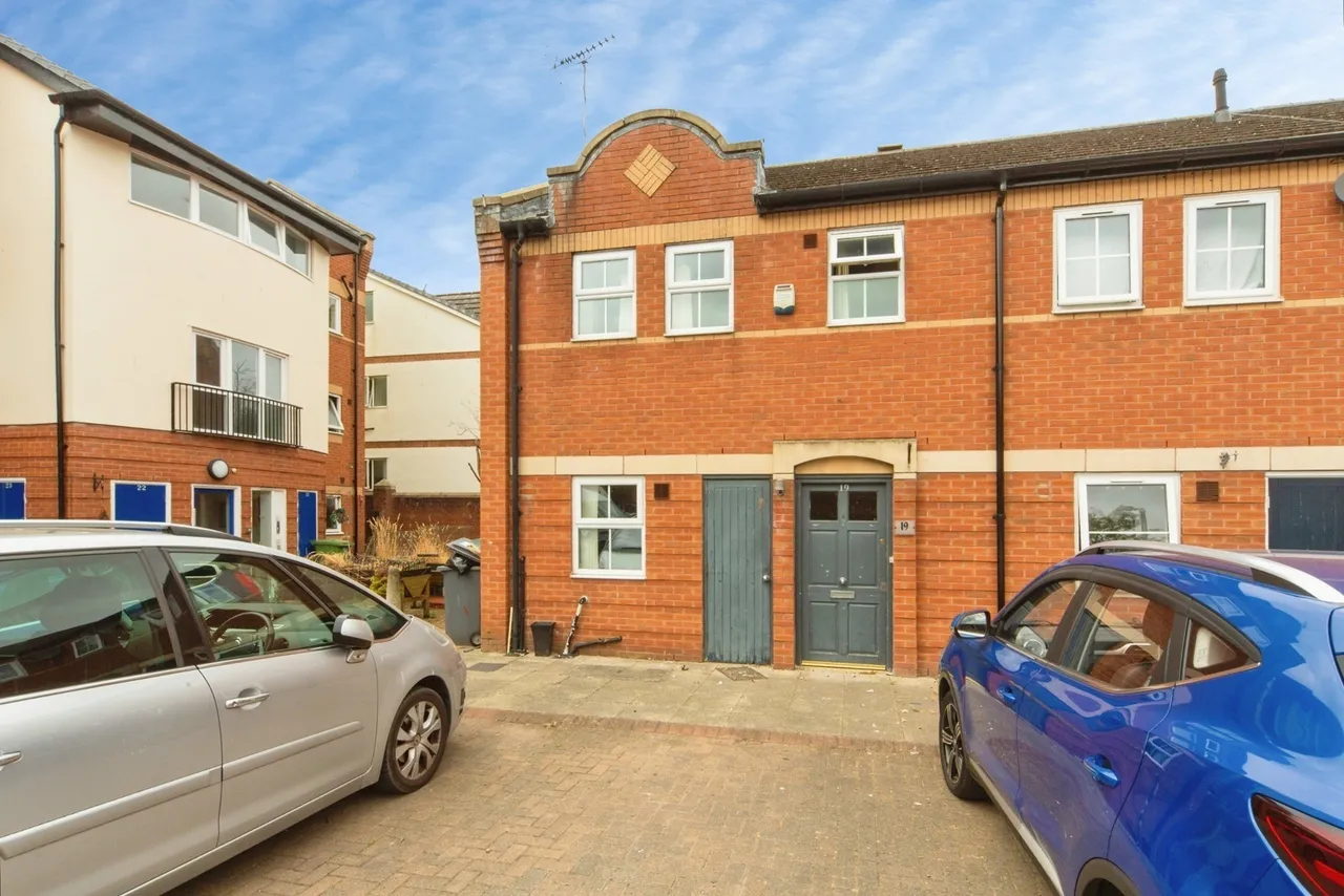 3 bed property for sale, Brunswick Mews, Birkenhead, CH41