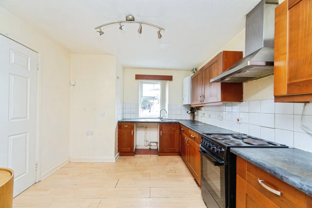 Brunswick Mews, Birkenhead, CH41, photo 2