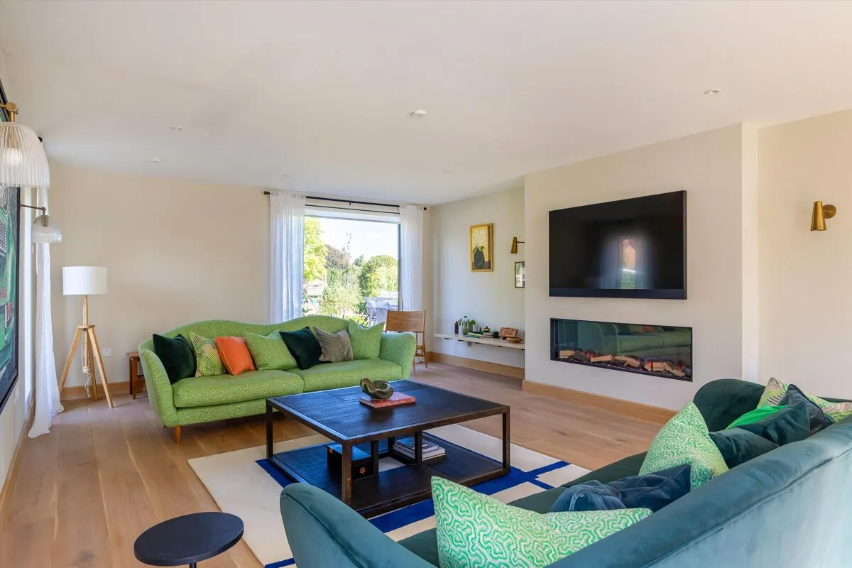Queenwood Rise, Broughton, SO20, photo 3