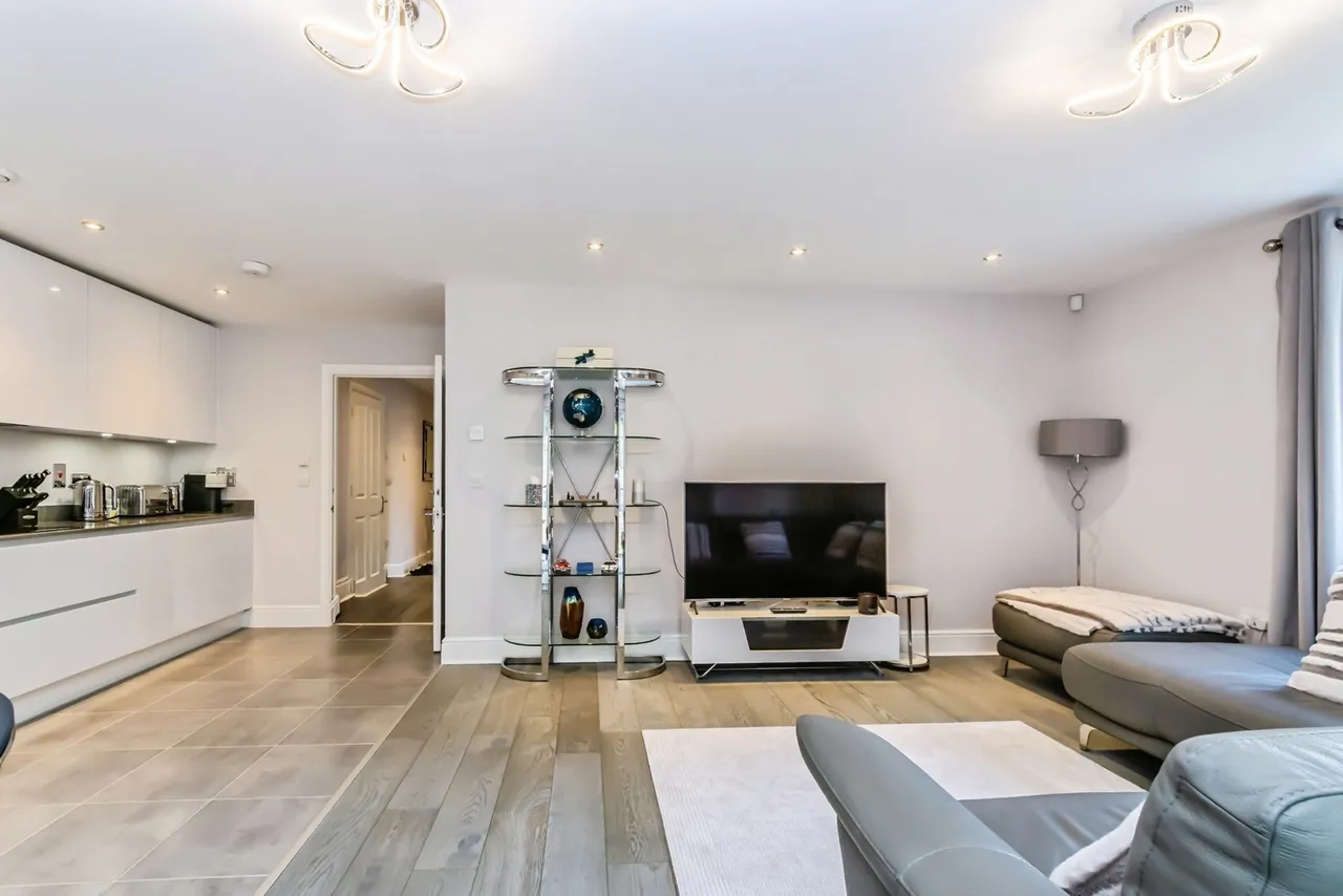 Foxley Lane, Purley, CR8, photo 8