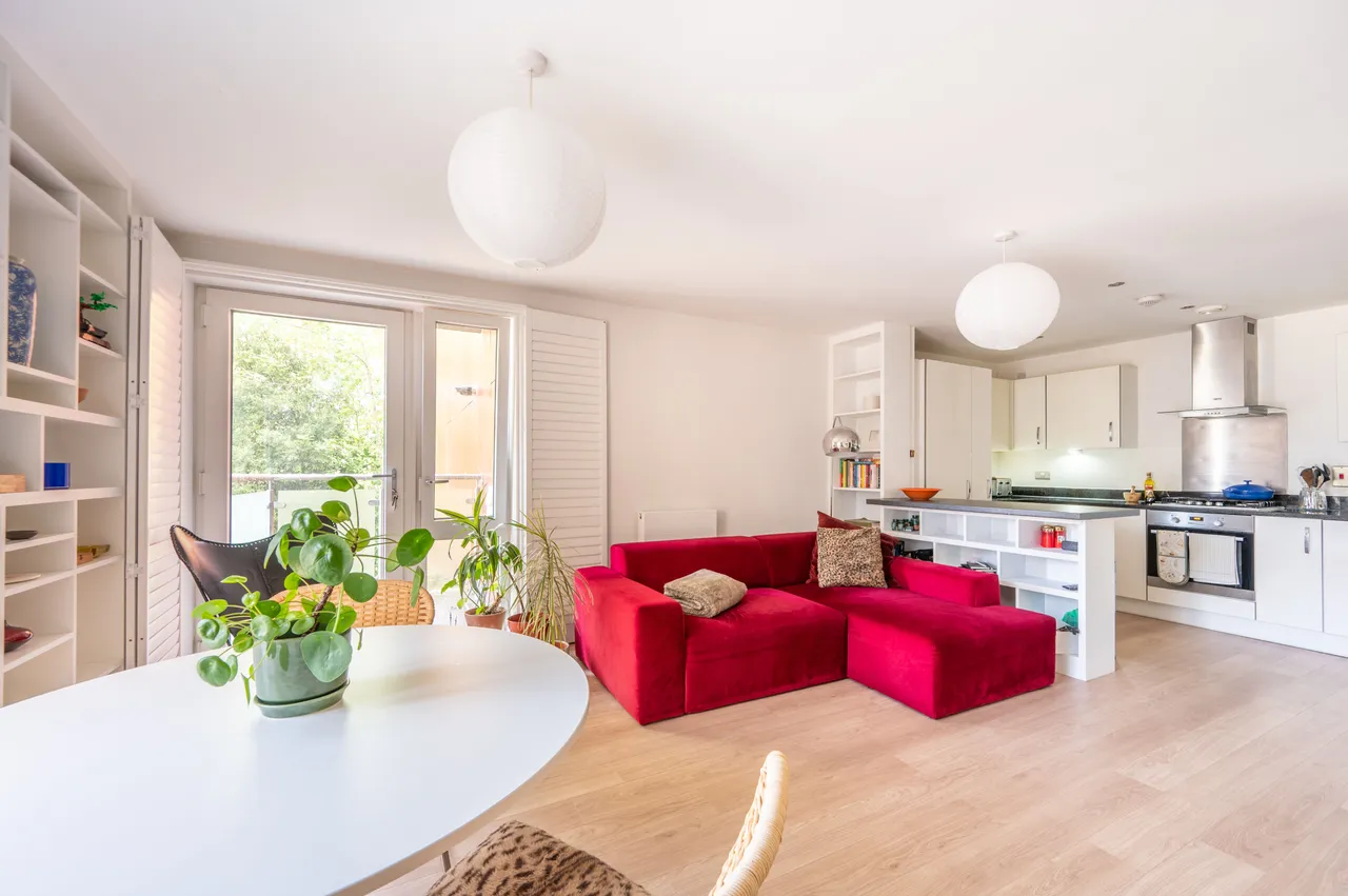 21 Cipher Court, Flowers Close, London, photo 5