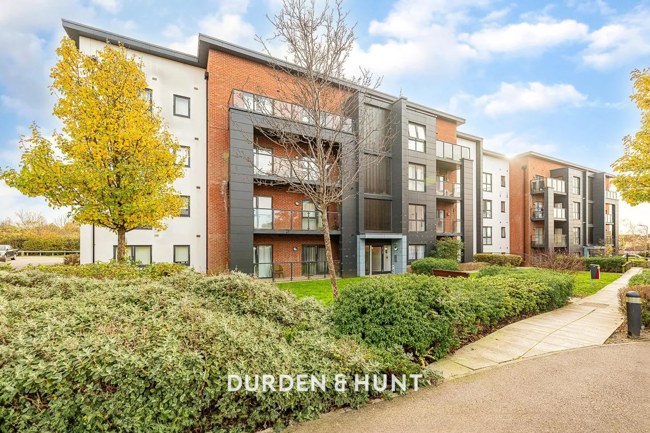 Firwood Lane, Harold Hill, RM3, photo 10