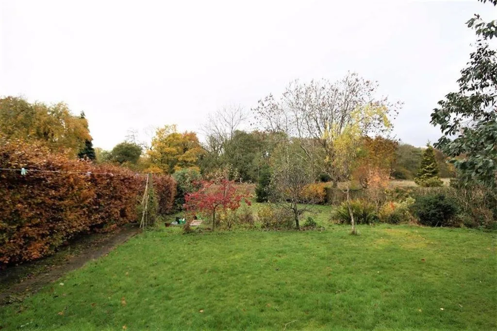 Lakewood Drive, Barlaston, ST12, photo 10