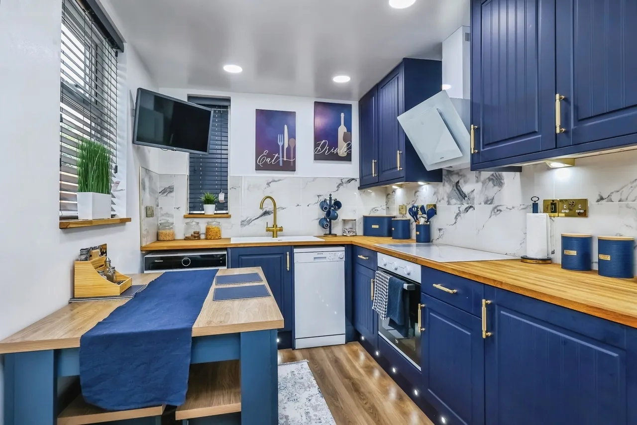 Broomhill Road, Nottingham, NG6, photo 5