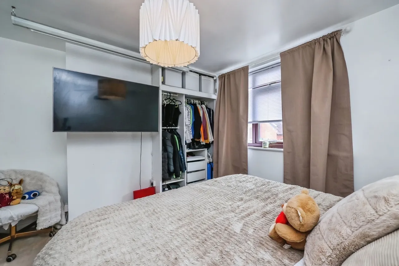 Broomhill Road, Nottingham, NG6, photo 9
