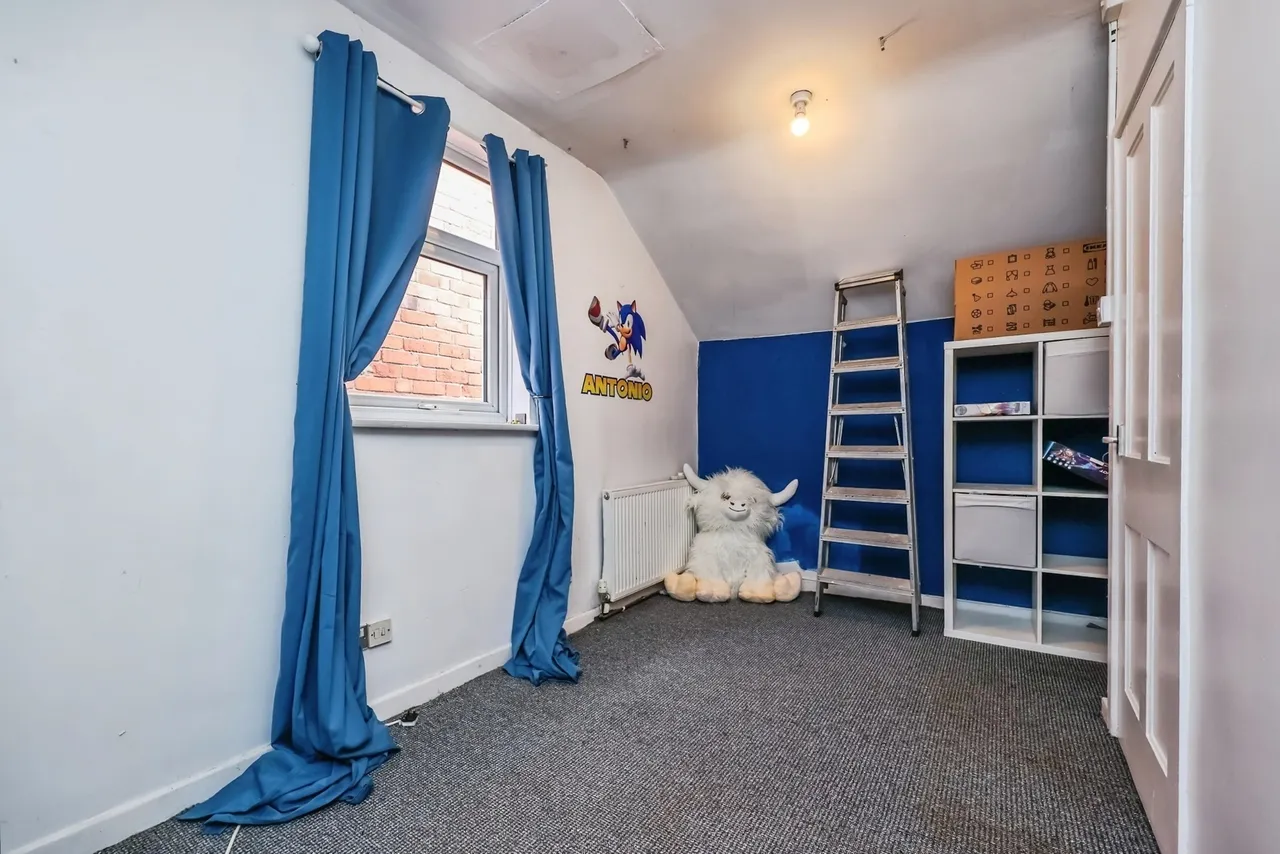 Broomhill Road, Nottingham, NG6, photo 16