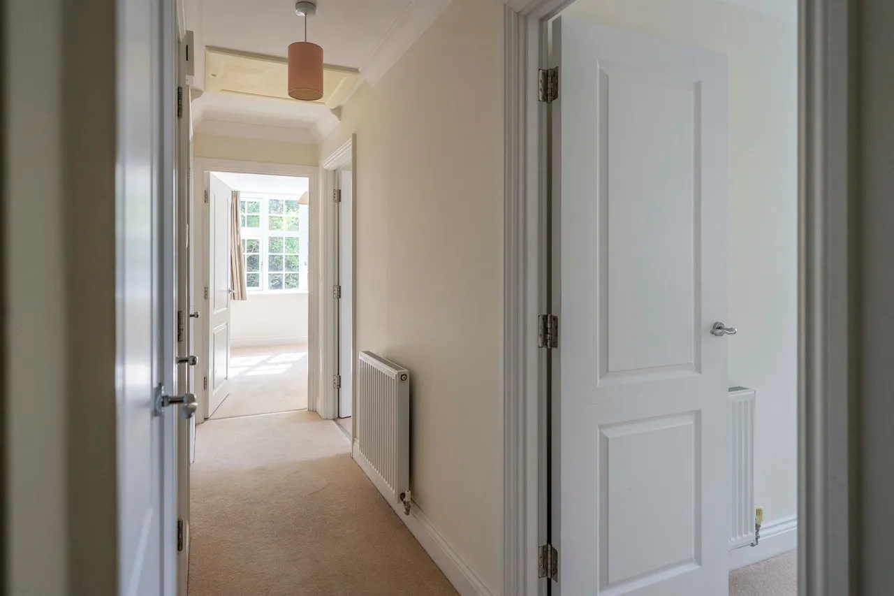 Crown Mews, Tring, HP23, photo 8