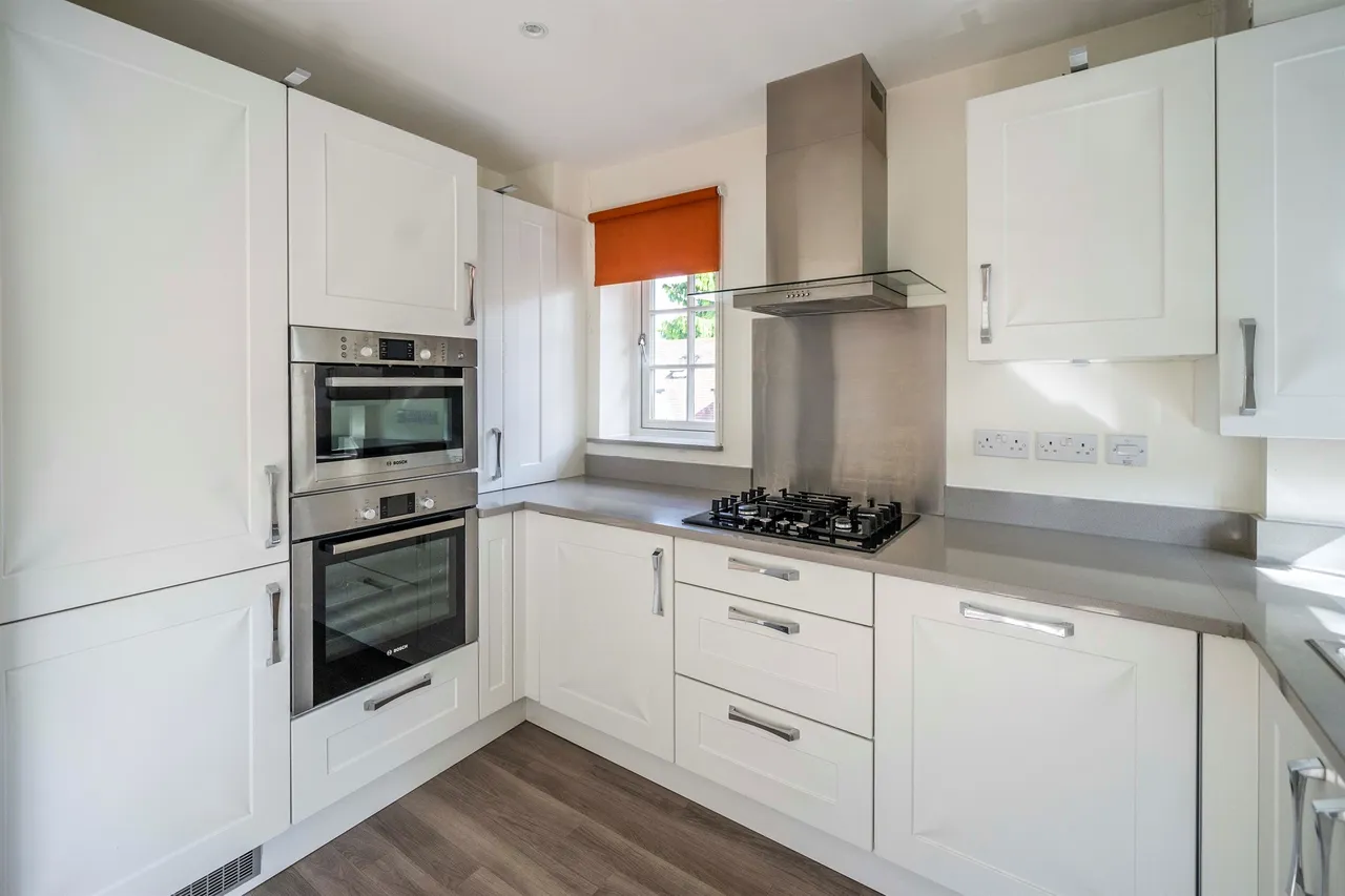 Crown Mews, Tring, HP23, photo 3