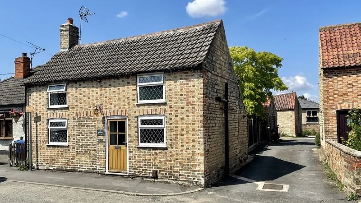 High Street, Reepham, photo 12