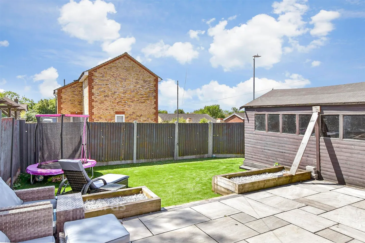 Bramley Way, Eastchurch, ME12, photo 12
