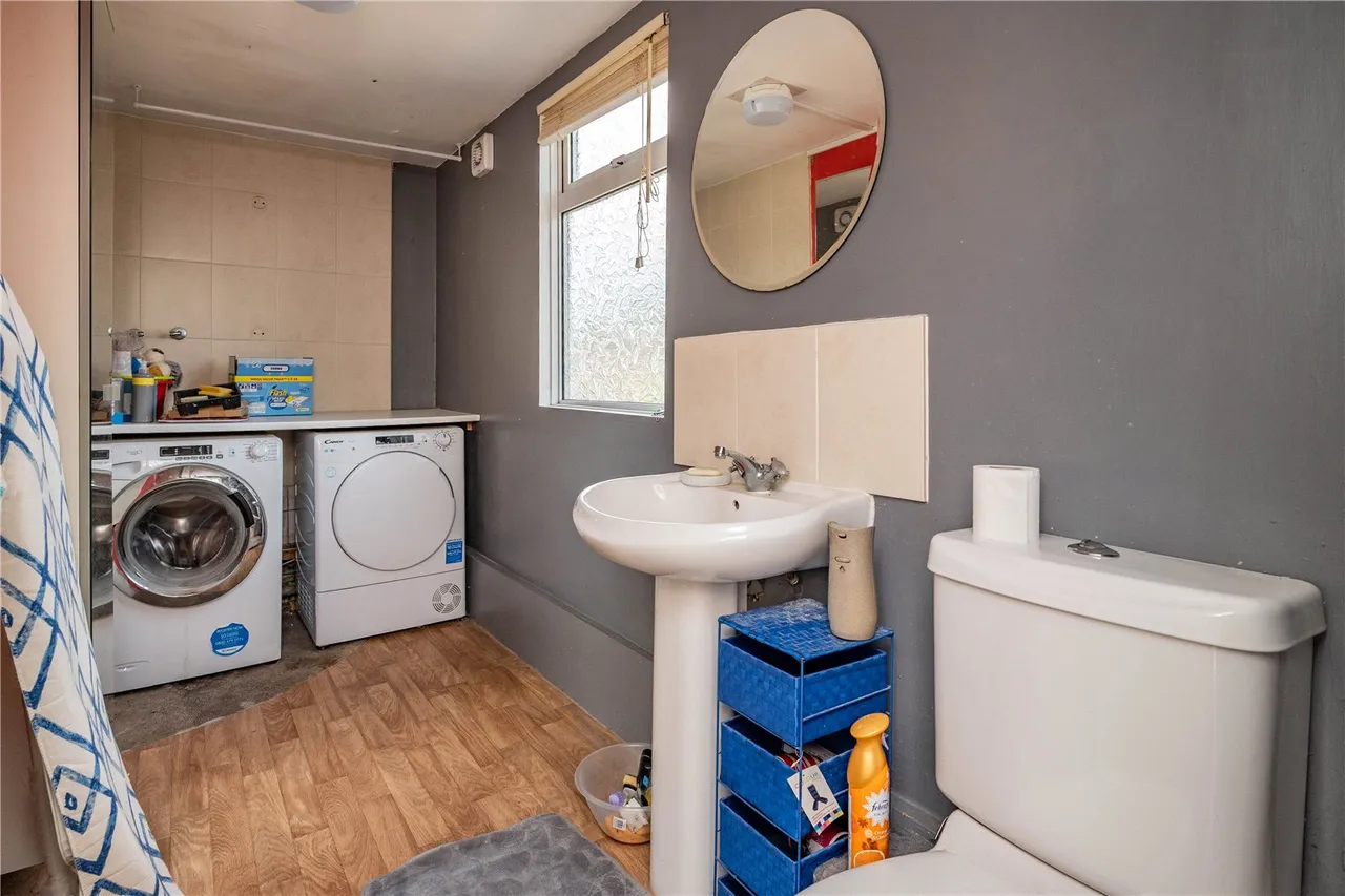 Salwarpe Road, Bromsgrove, Worcestershire, B60 3HP, photo 7