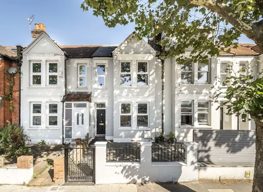 4 bed house to rent, Manor Road, Ealing, W13