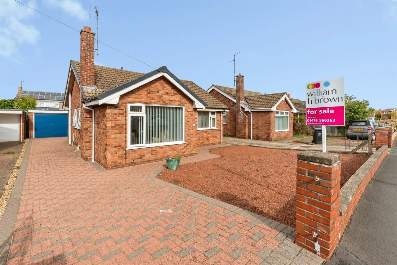 2 bed house for sale, Teesdale Road, Grantham, NG31