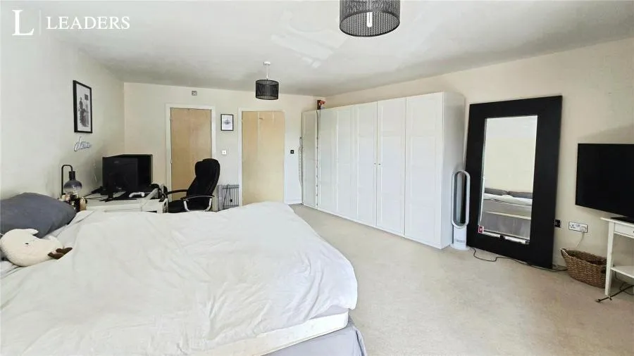 Basin Road, Worcester, WR5, photo 7