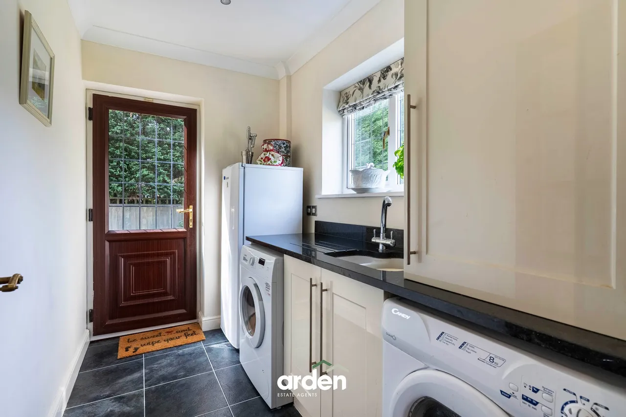 Gorsemeadow Drive, Barnt Green, B45, photo 7