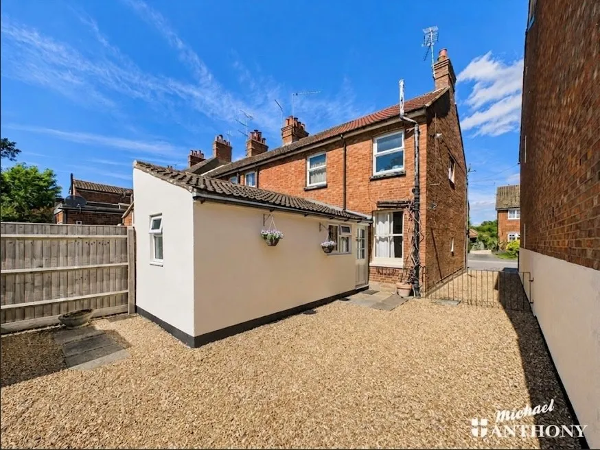 Rothschild Road, Wing, Leighton Buzzard, LU7 0NL, photo 7