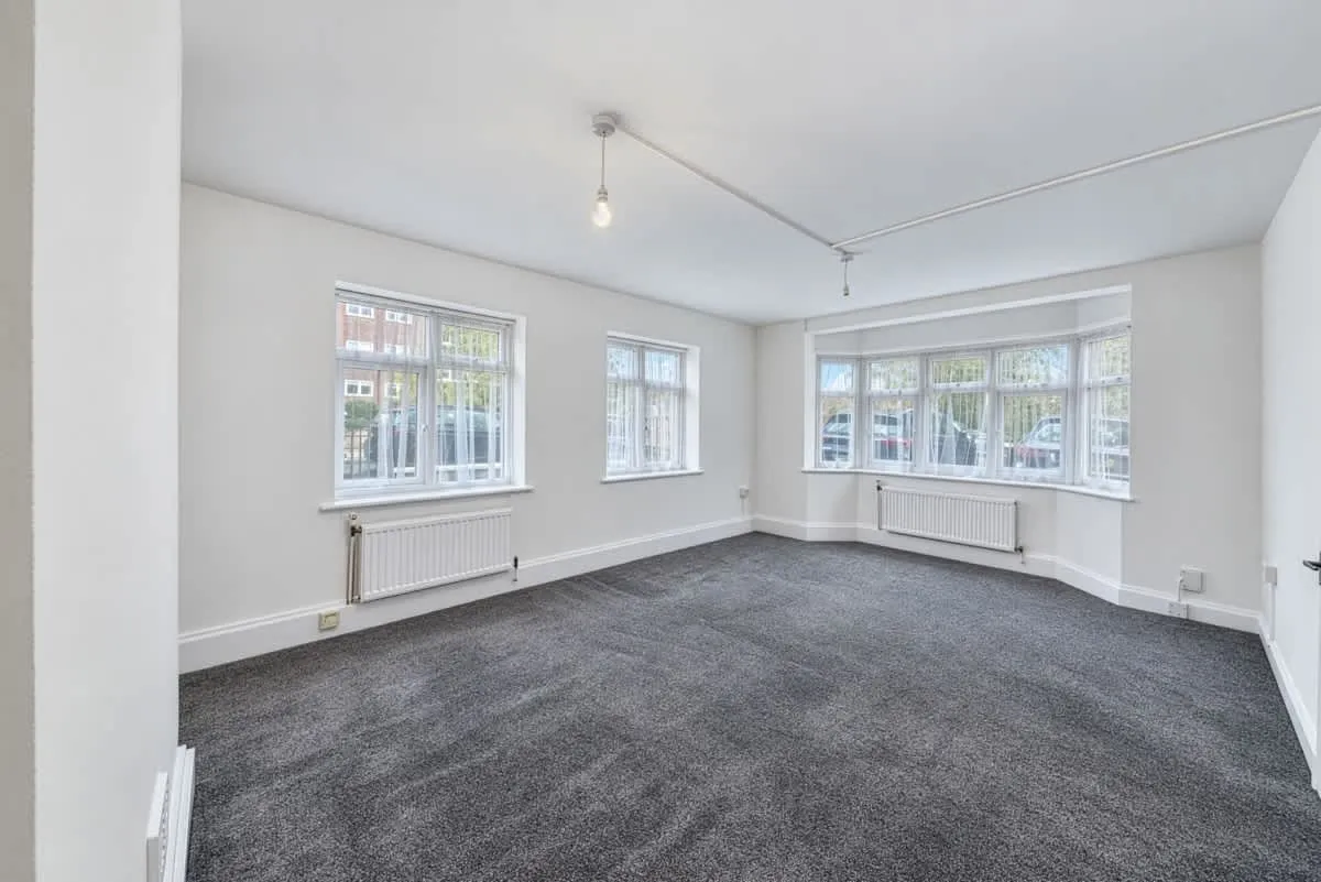 3 bed flat to rent, Richmond Hill Richmond, TW10