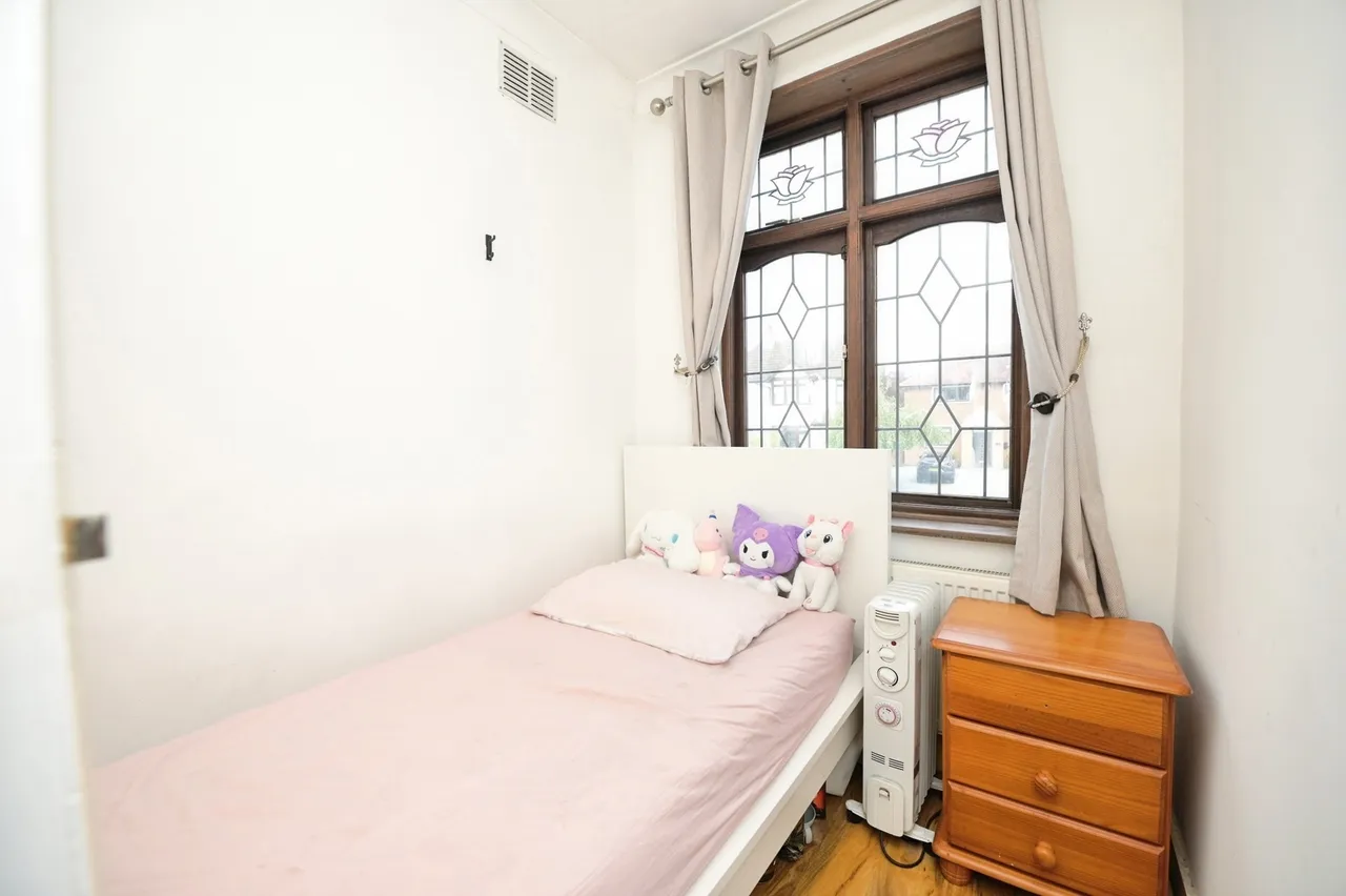 Collier Row Lane, Romford, RM5, photo 10