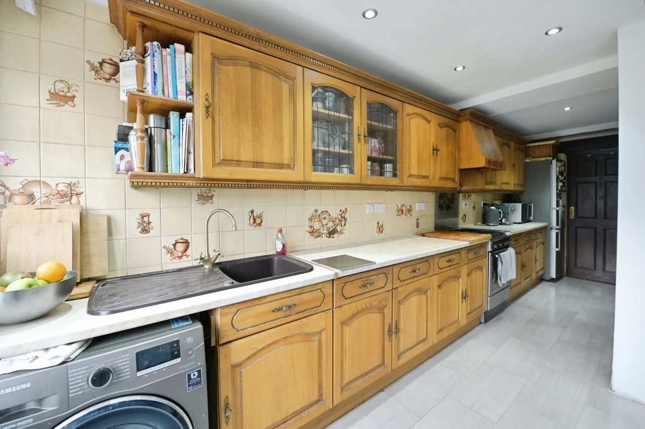 Collier Row Lane, Romford, RM5, photo 6