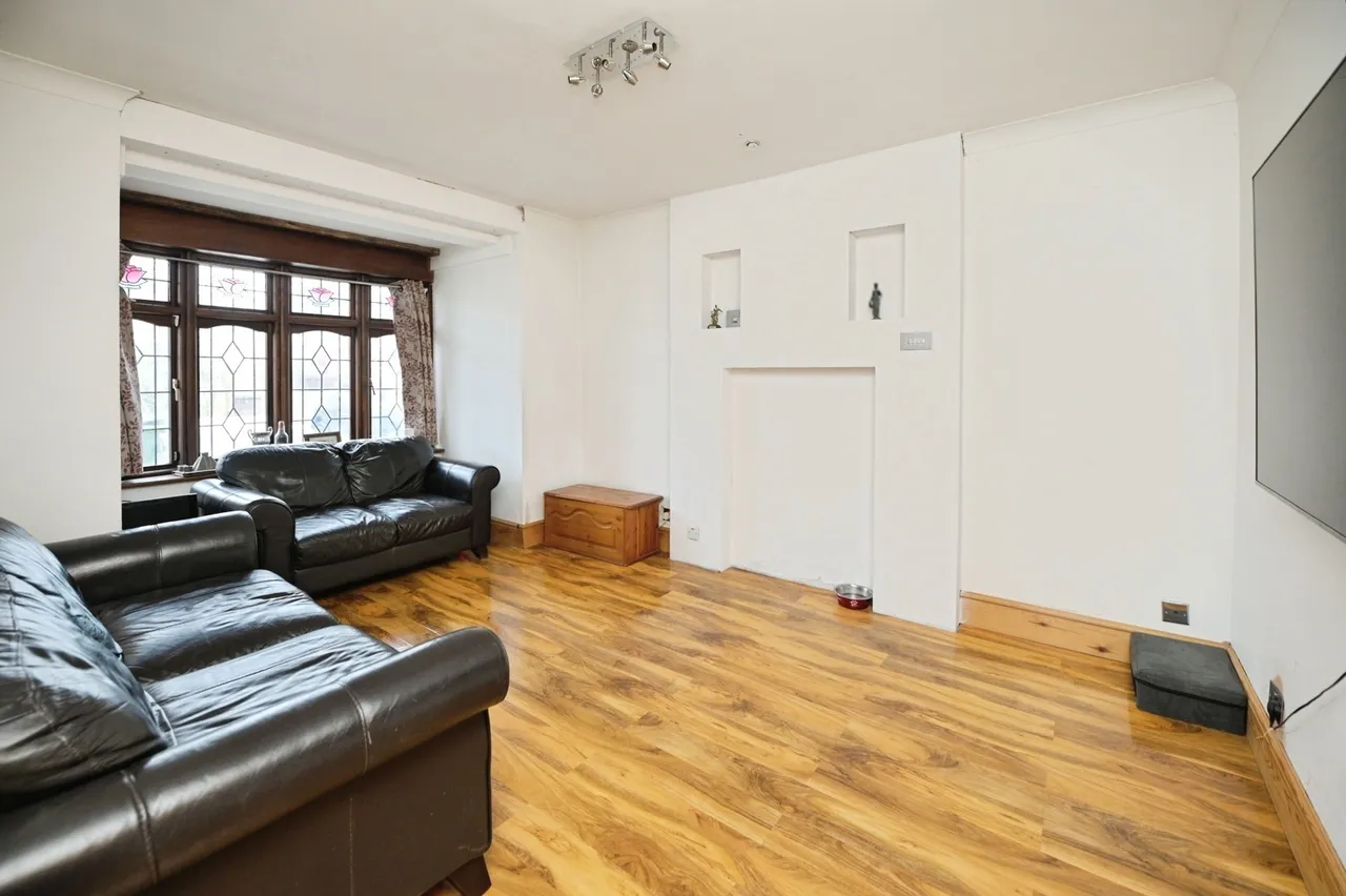Collier Row Lane, Romford, RM5, photo 2