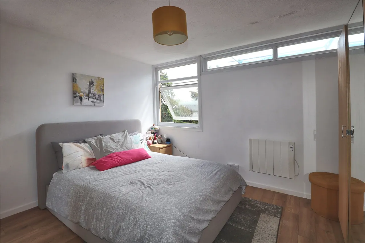 Park View Court, Woking, GU22, photo 7