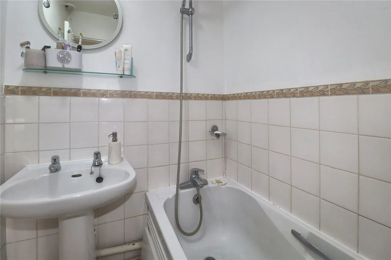 Park View Court, Woking, GU22, photo 10
