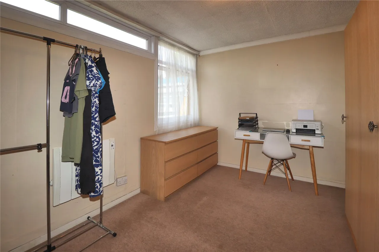 Park View Court, Woking, GU22, photo 9