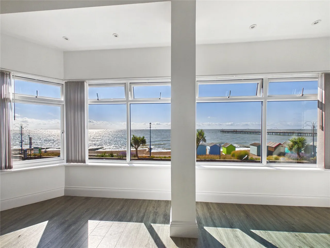 Undercliff Road West, Felixstowe, IP11, photo 2