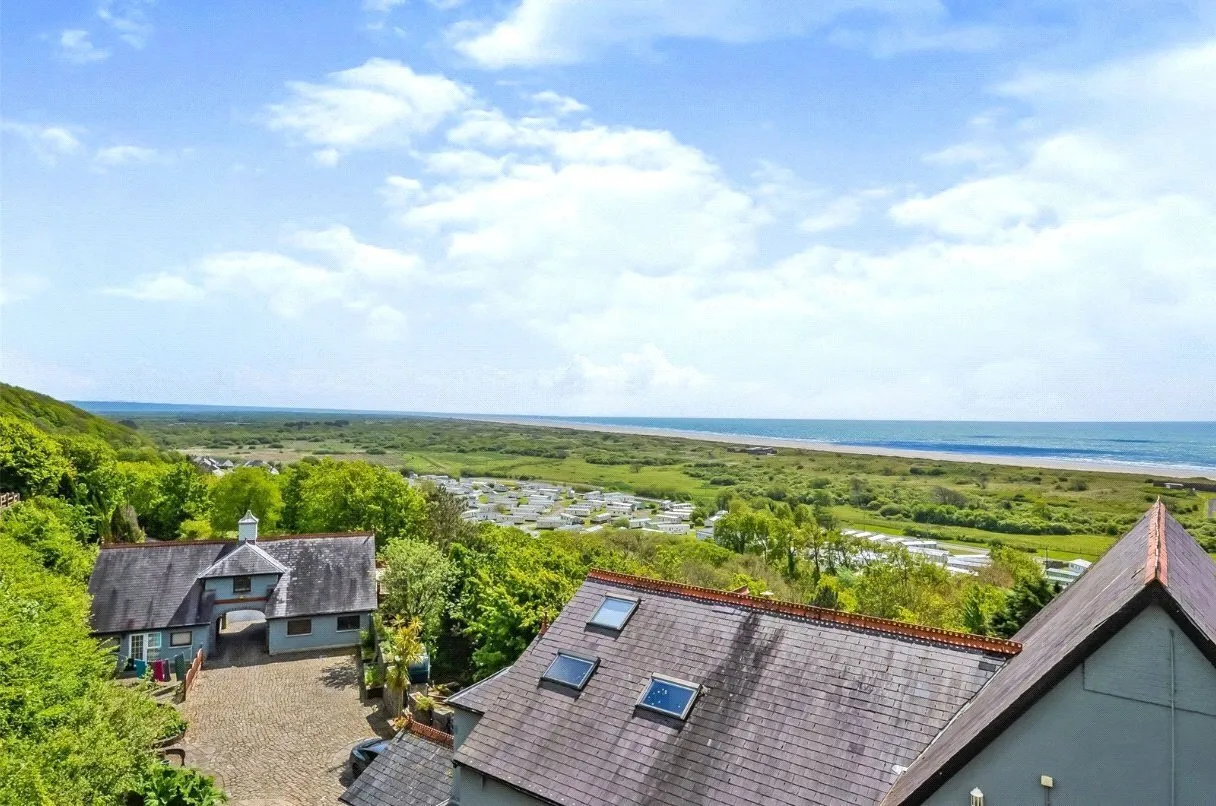 Coastal View, Pendine, SA33, photo 6