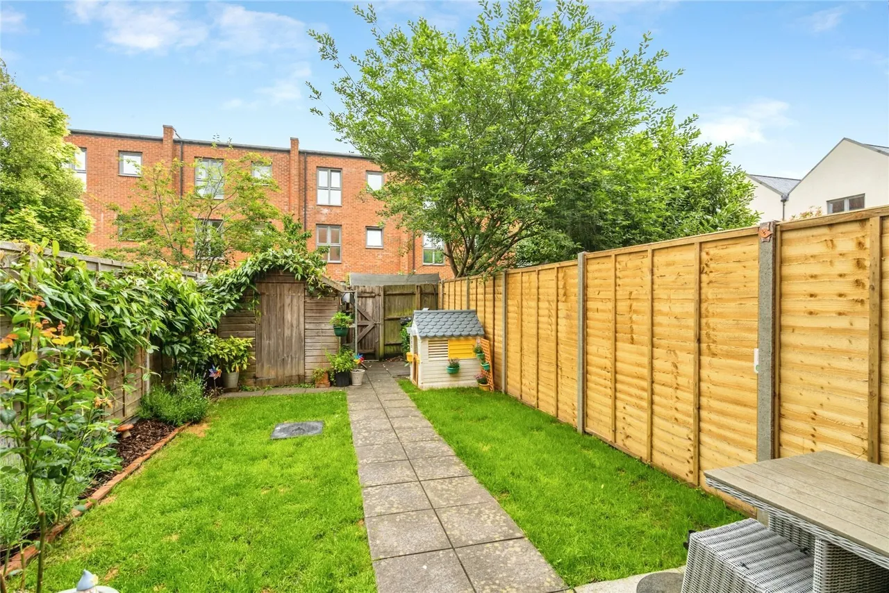 Longley Road, Chichester, PO19, photo 4