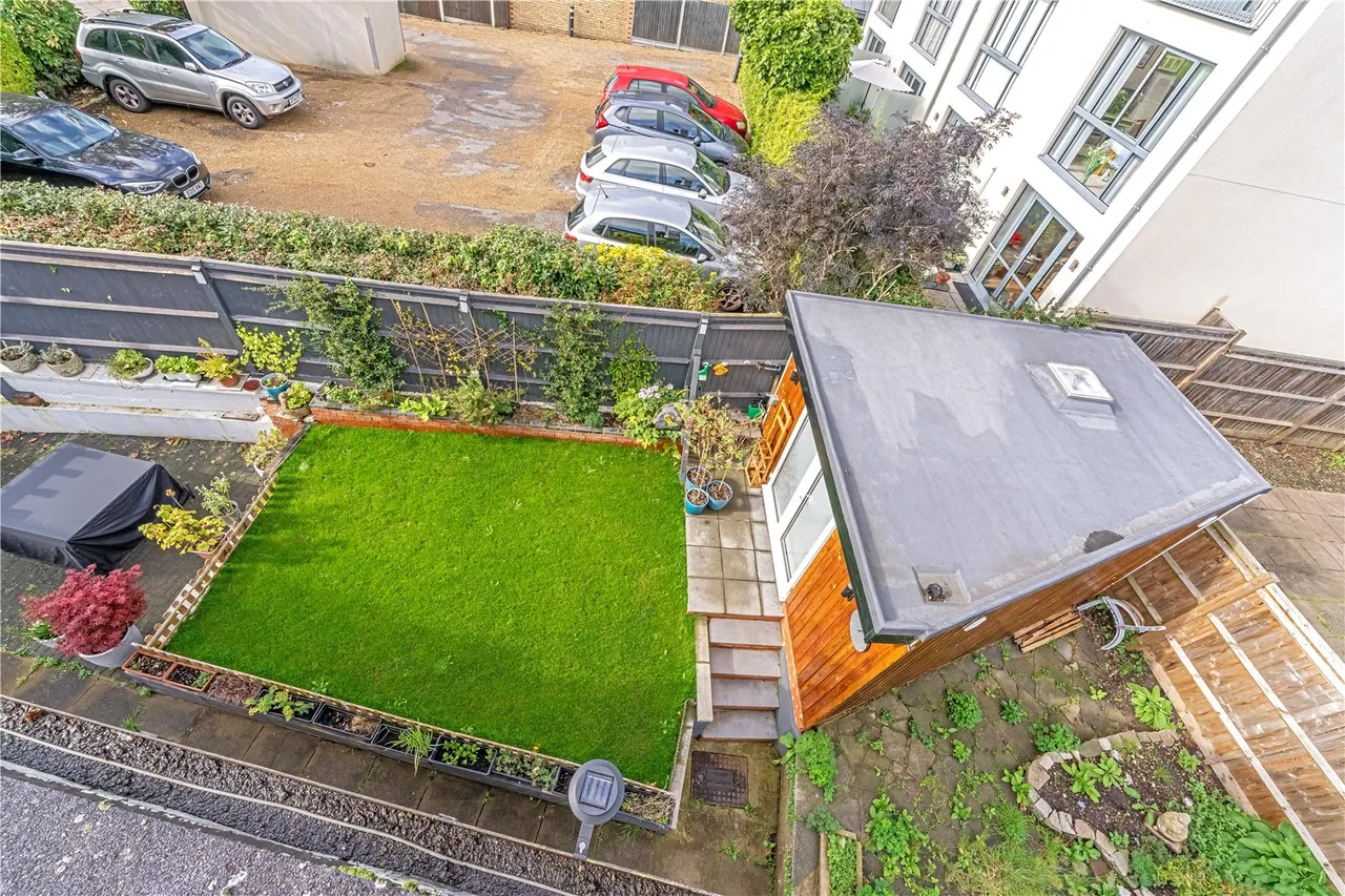 Station Road, Hampton, TW12 2AX, photo 5