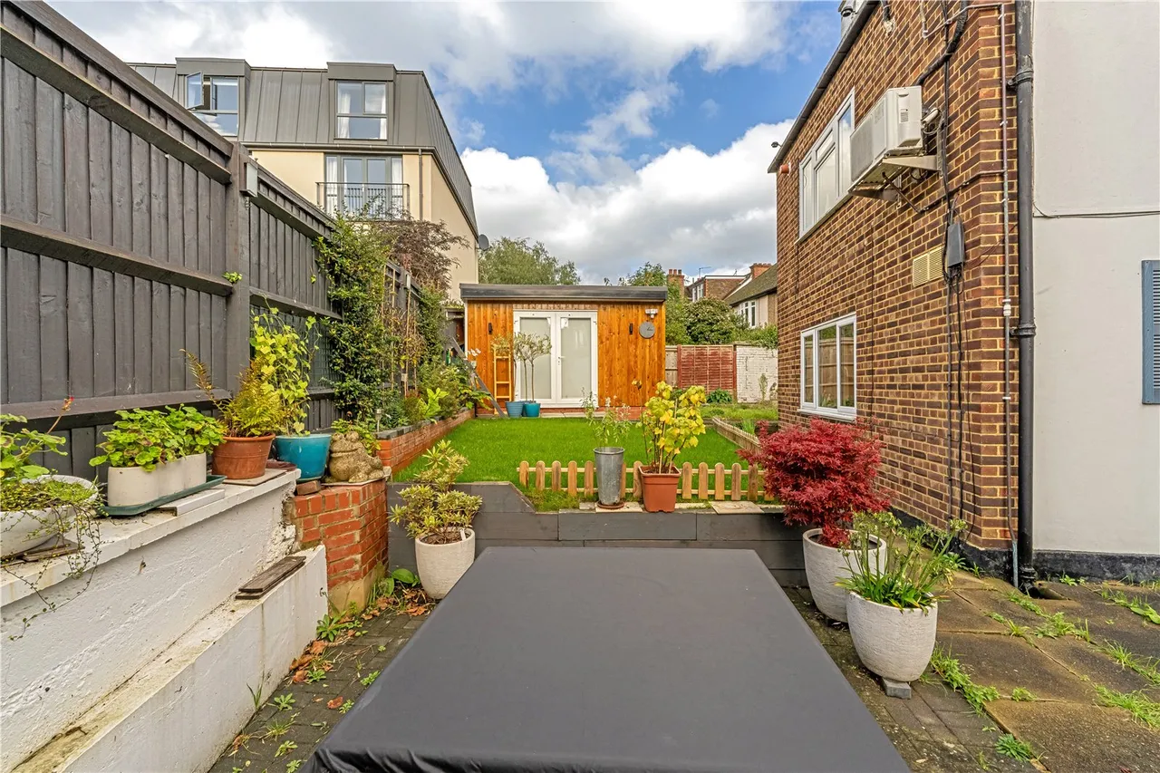Station Road, Hampton, TW12 2AX, photo 4