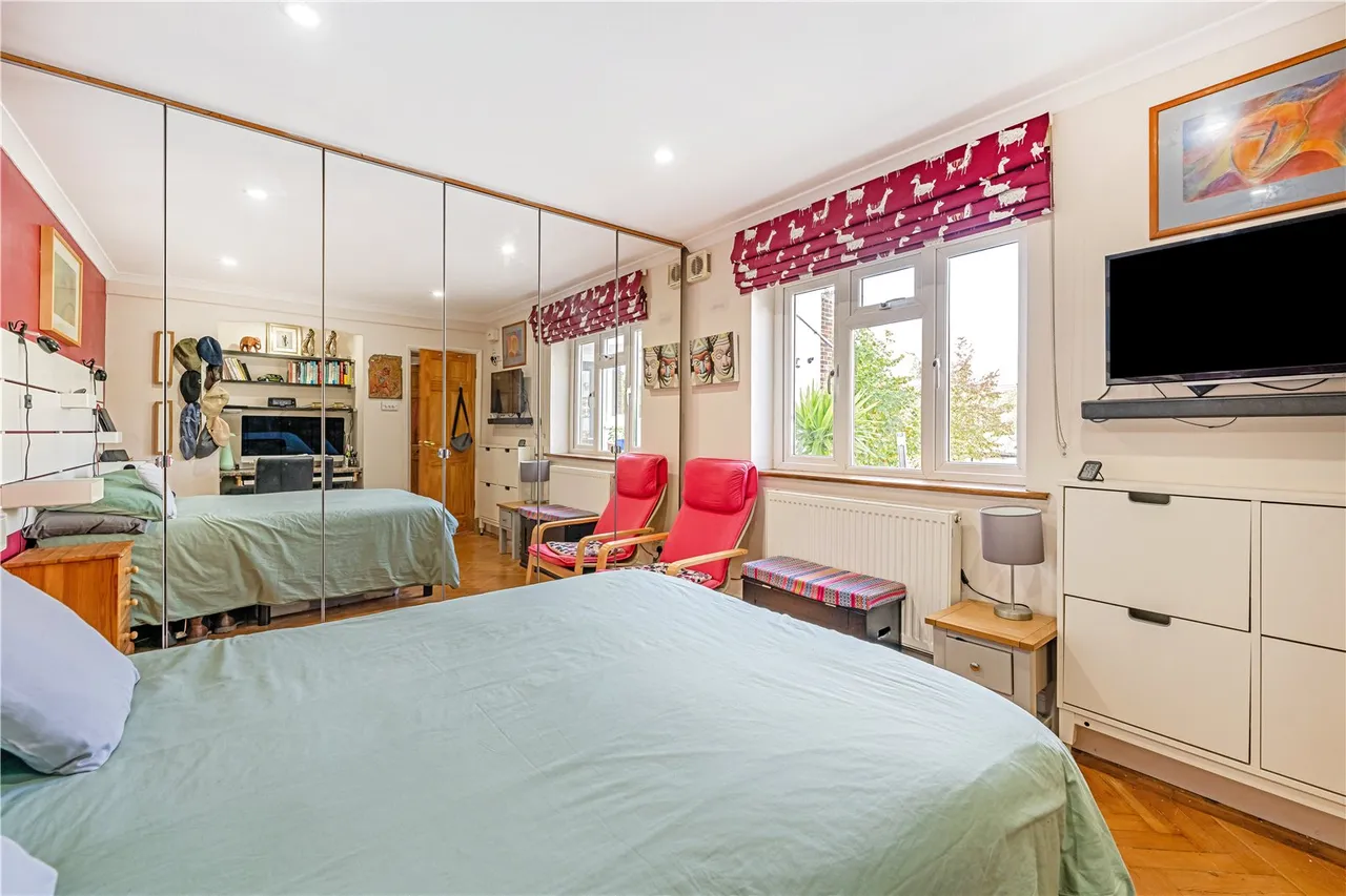 Station Road, Hampton, TW12 2AX, photo 6