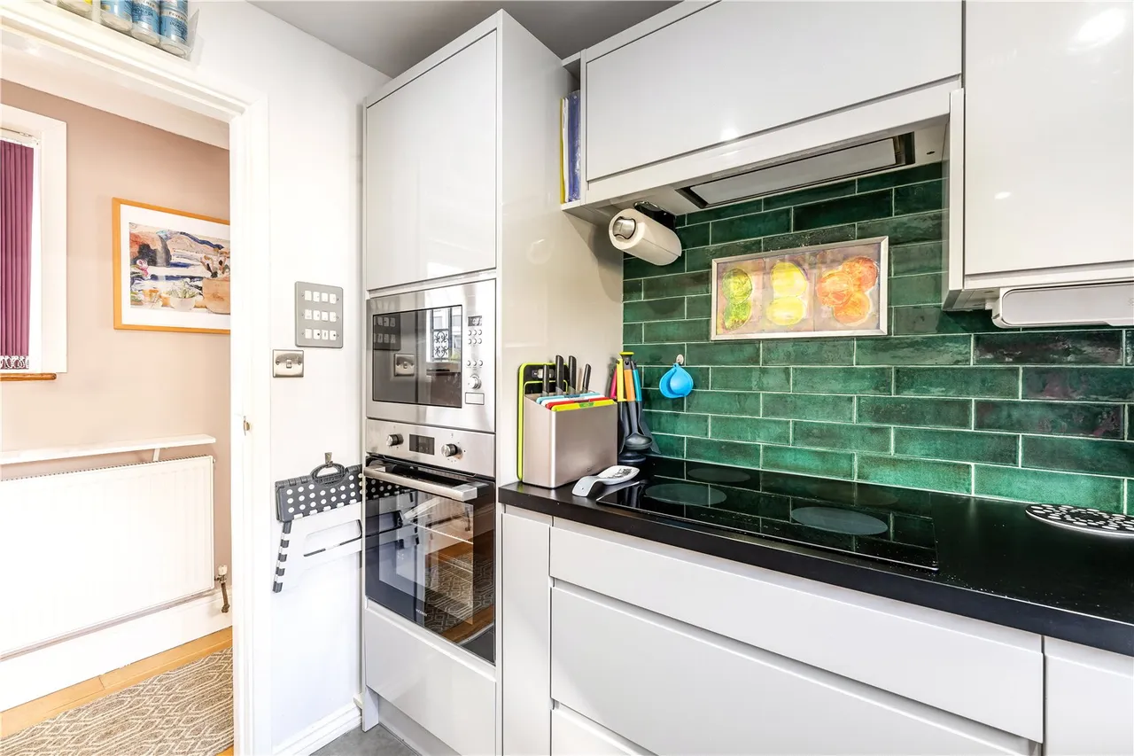 Station Road, Hampton, TW12 2AX, photo 9