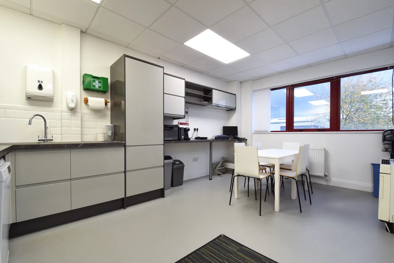 Metro Business Centre, Kangley Bridge Road, SE26, photo 9