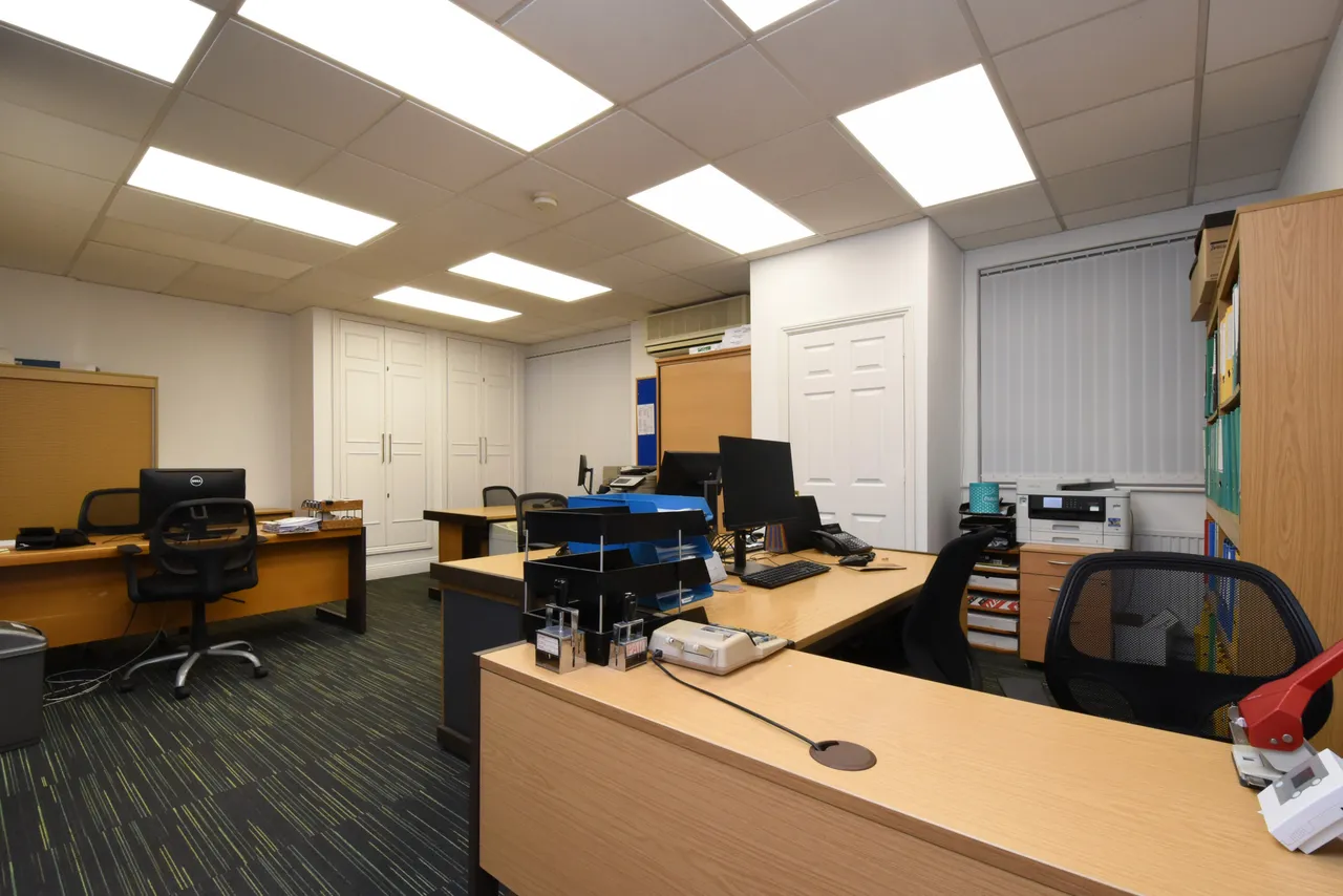 Metro Business Centre, Kangley Bridge Road, SE26, photo 5