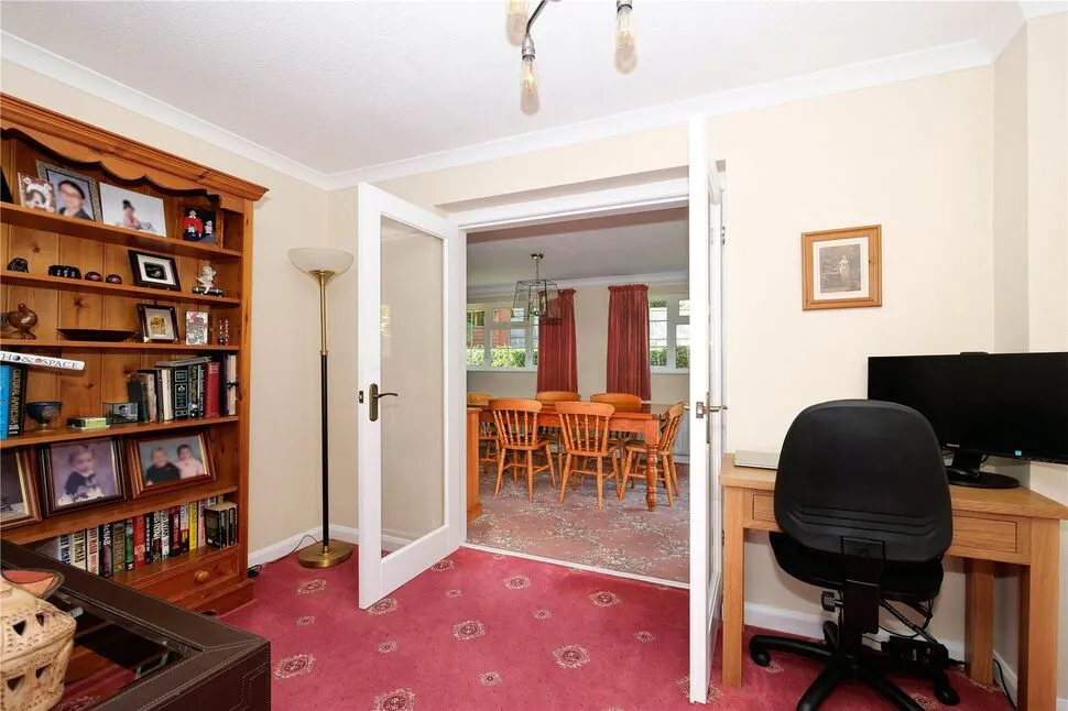 Acrehowe Rise, Baildon, BD17, photo 11