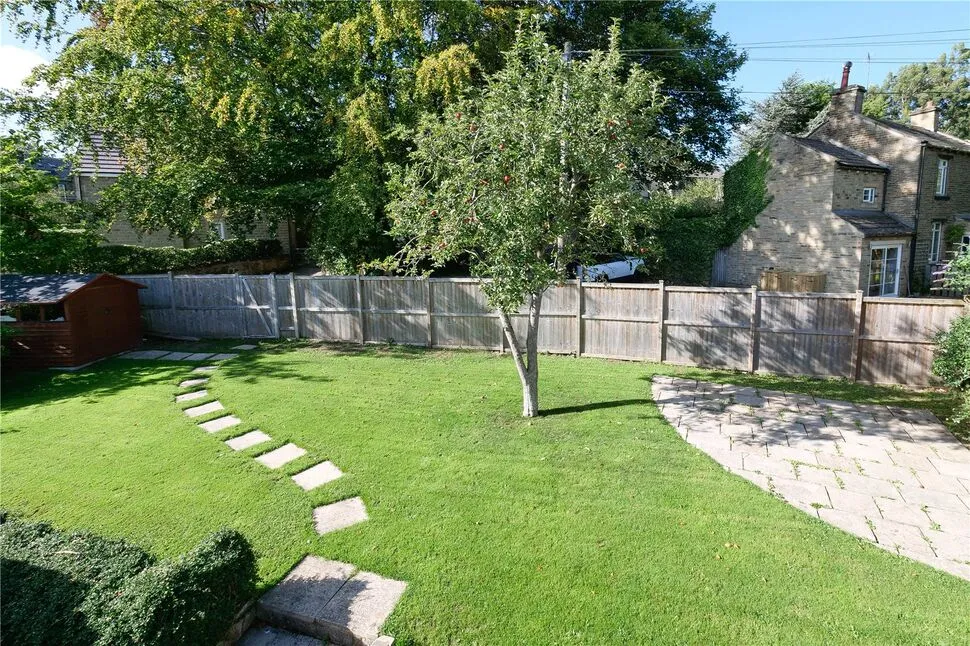 Acrehowe Rise, Baildon, BD17, photo 21