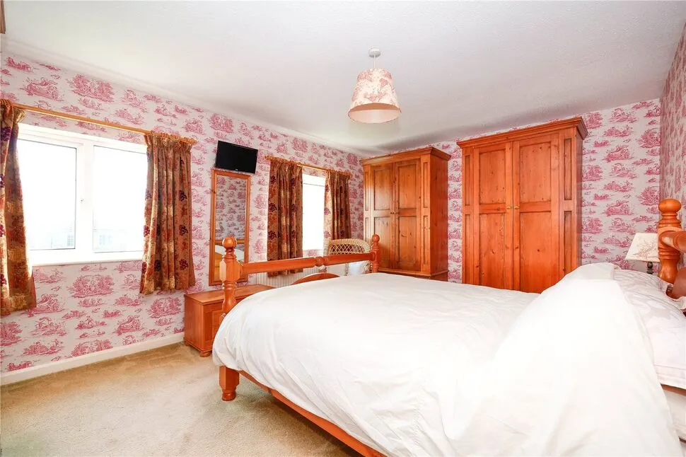 Acrehowe Rise, Baildon, BD17, photo 15