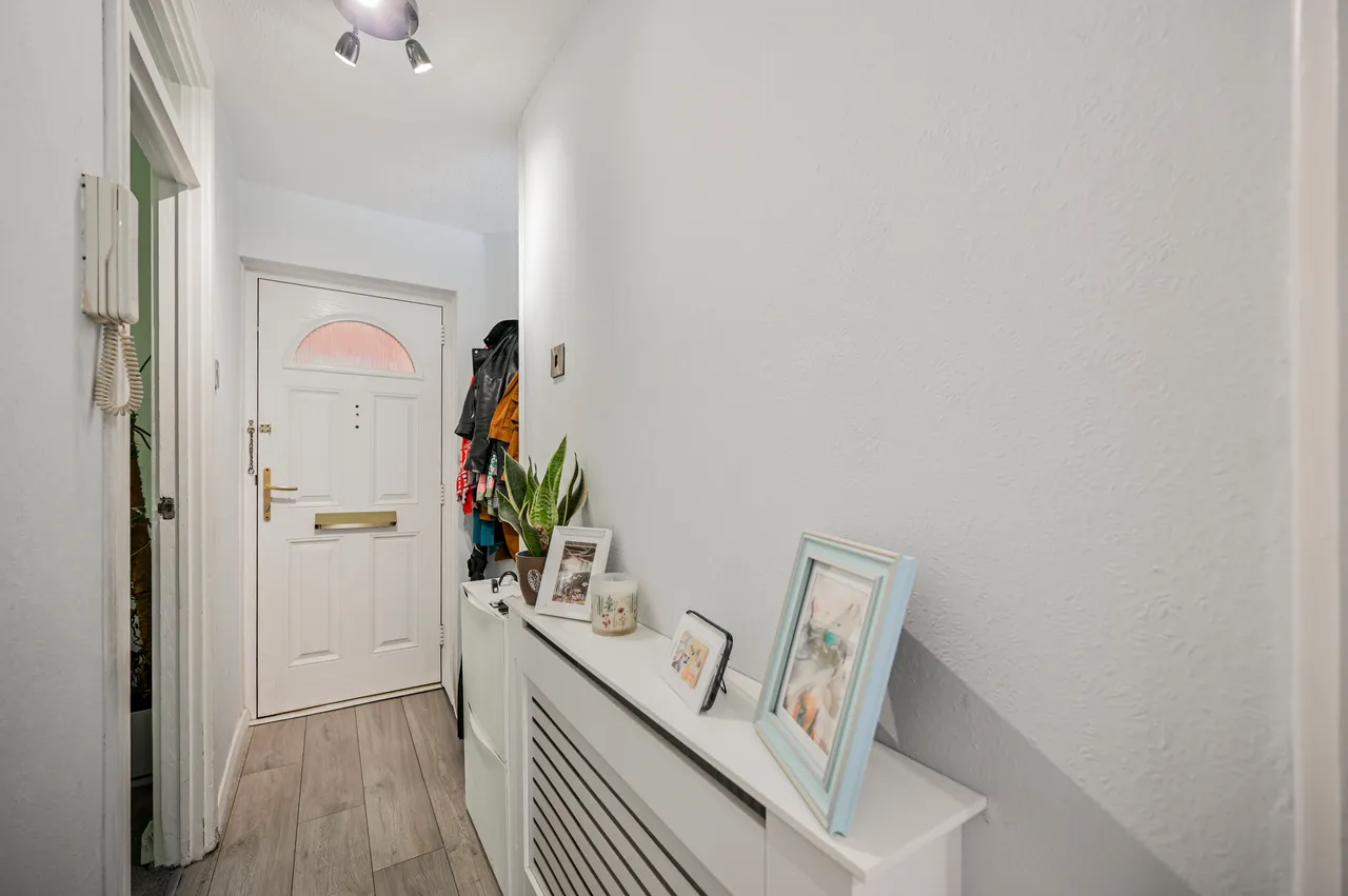 95 Forest View Road, London, photo 3