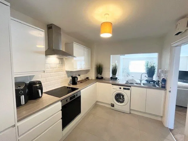 Eddisbury Square, Frodsham, Cheshire, WA6 6QS, photo 6