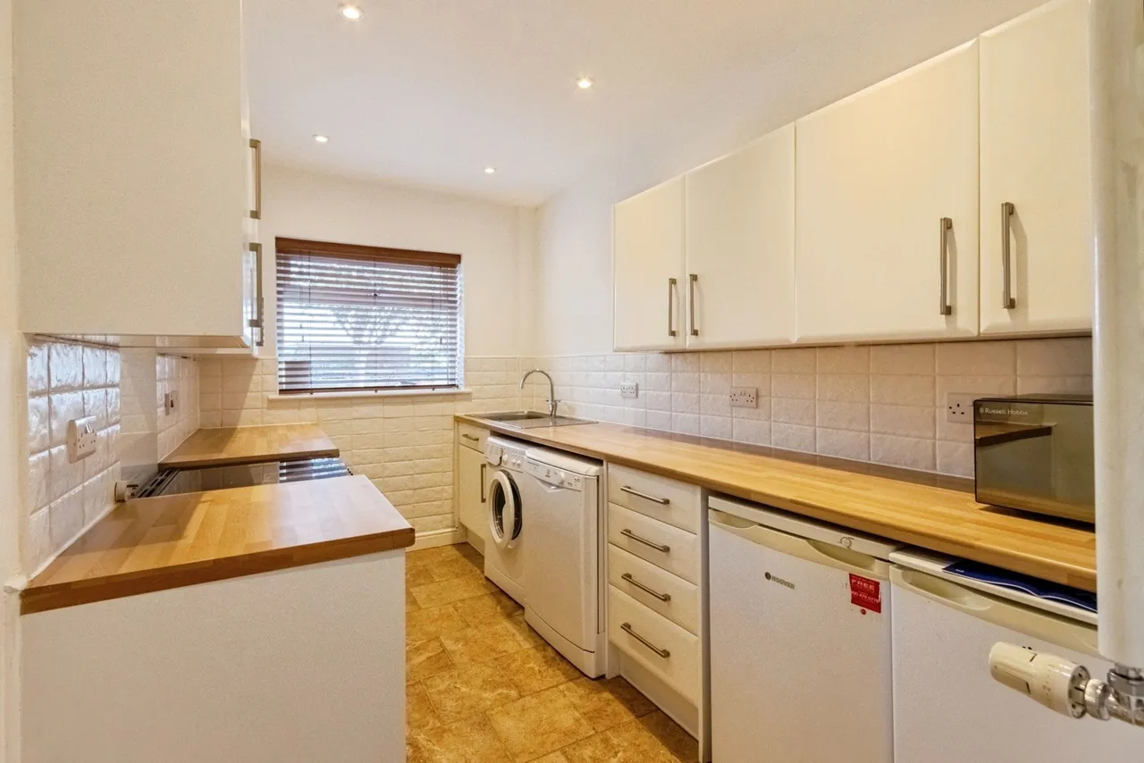 Haldane Crescent, Wakefield, West Yorkshire, WF1, photo 3