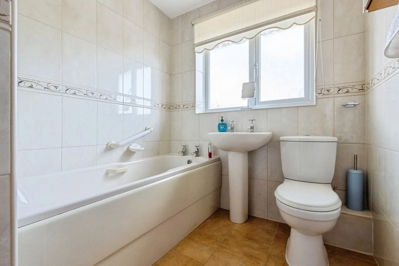 Haldane Crescent, Wakefield, West Yorkshire, WF1, photo 18