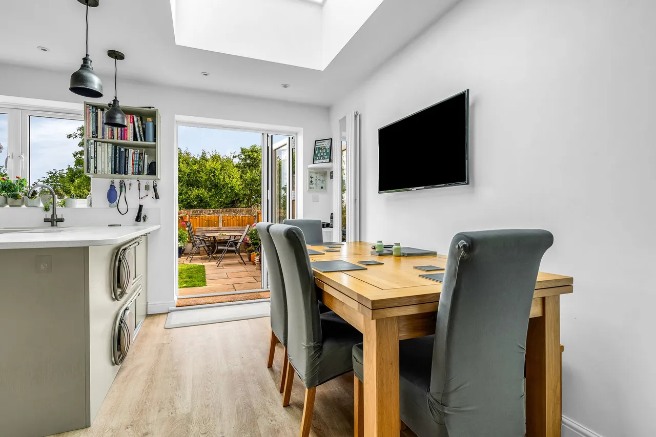 Homefield Road, Ware, SG12 7NG, photo 4