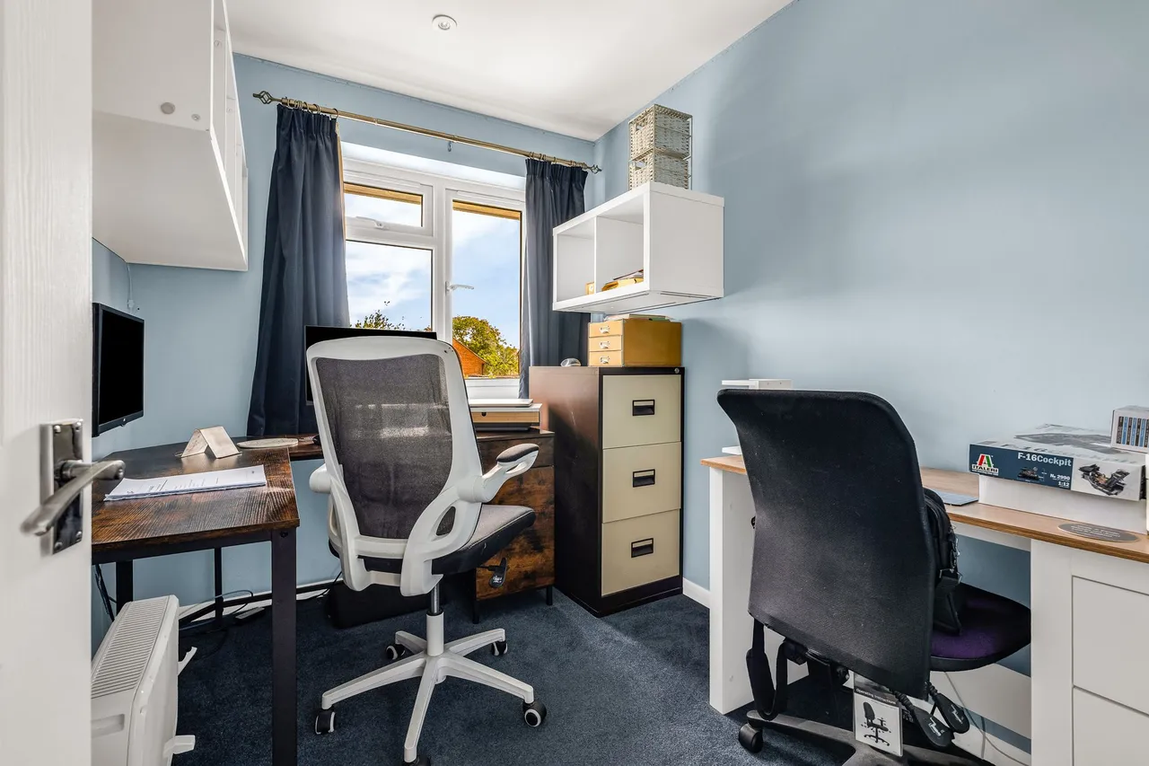 Homefield Road, Ware, SG12 7NG, photo 11