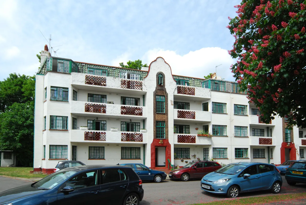 4 bed flat for sale — 55 Ealing Village, London