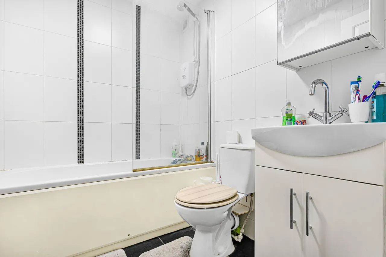 Alderman Close, Welham Green, AL9, photo 7