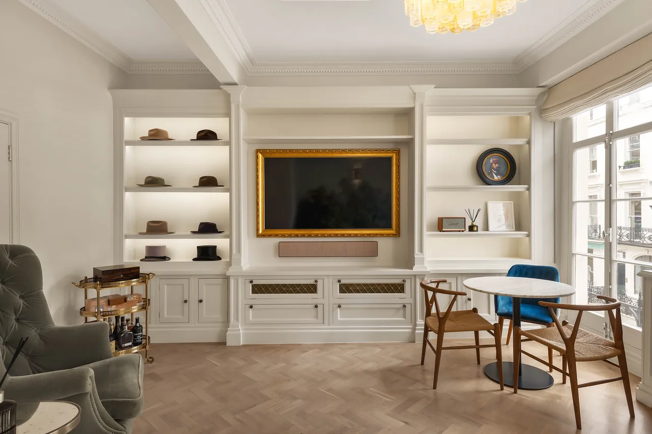 Motcomb Street, Belgravia, London, photo 3